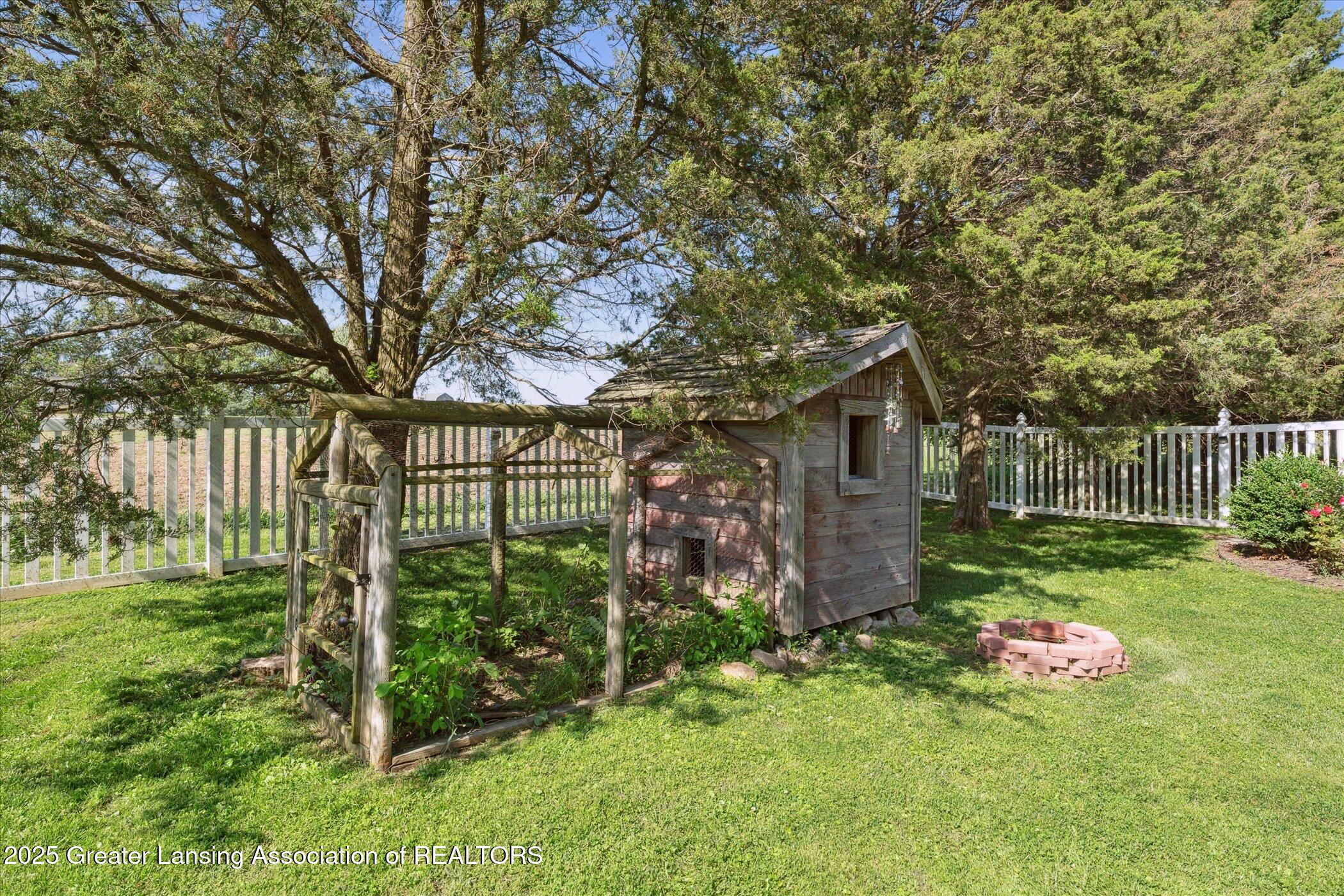 1800 Aiken Road Owosso, MI 48867 - Photo 31 of 41 back