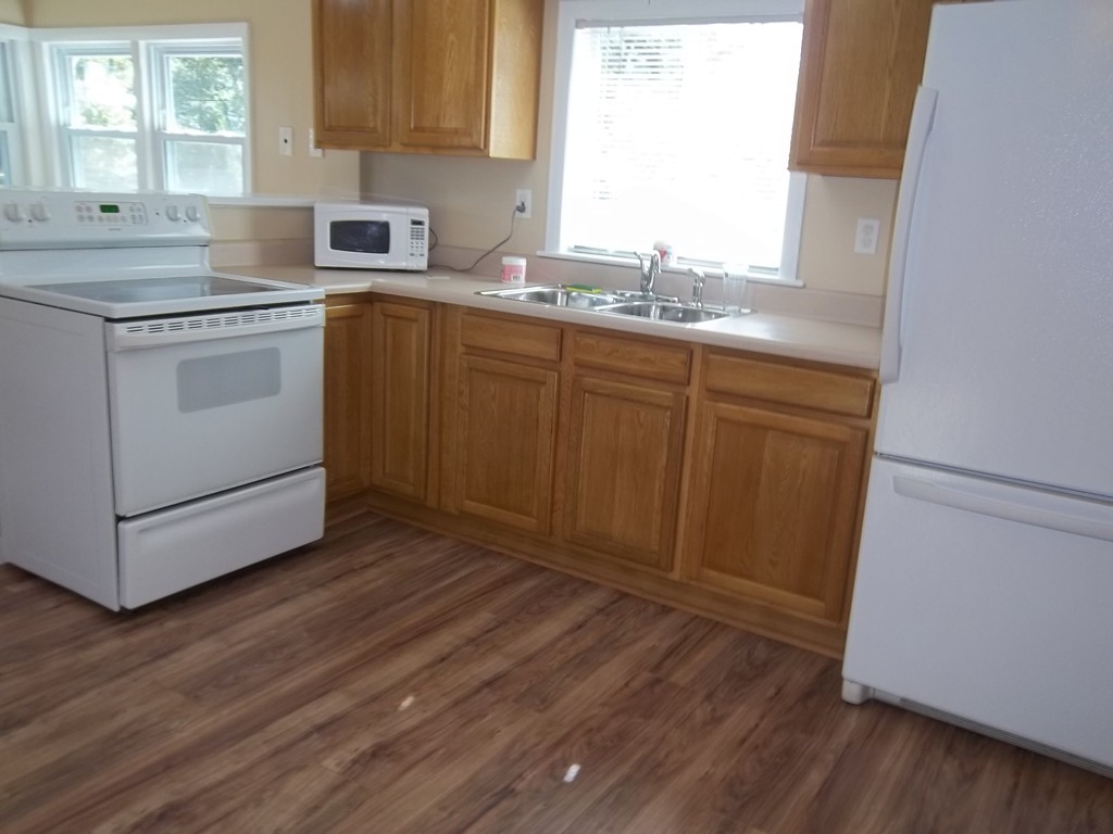 120 Glen Charlie Road Wareham, MA 02538 - Photo 3 of 13 Gallery Image 3