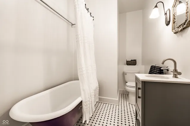 $775,000 | 4130 North Meridian Street, Indianapolis, IN 46208