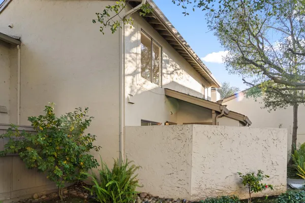 $899,999 | 19224 Vineyard Lane, Saratoga, CA 95070