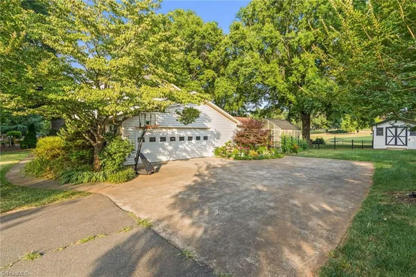 $3,750 | 223 Ivy Circle, Advance, NC 27006