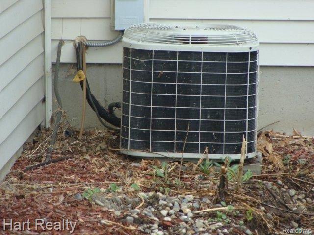 50 East Galbraith Line Road Melvin, MI 48454 - Photo 7 of 23 006.jpg