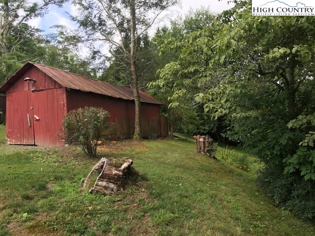 256 Ransom Street Blowing Rock, NC 28605 - Photo 3 of 16 Gallery Image 3