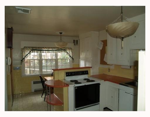 115 Hartshorn Road Providence, RI 02906 - Photo 4 of 5 Kitchen. Sunny original kitchen with breakfast nook
