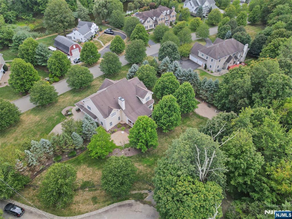 22 Meadowlake Drive Mahwah, NJ 07430 - Photo 38 of 39