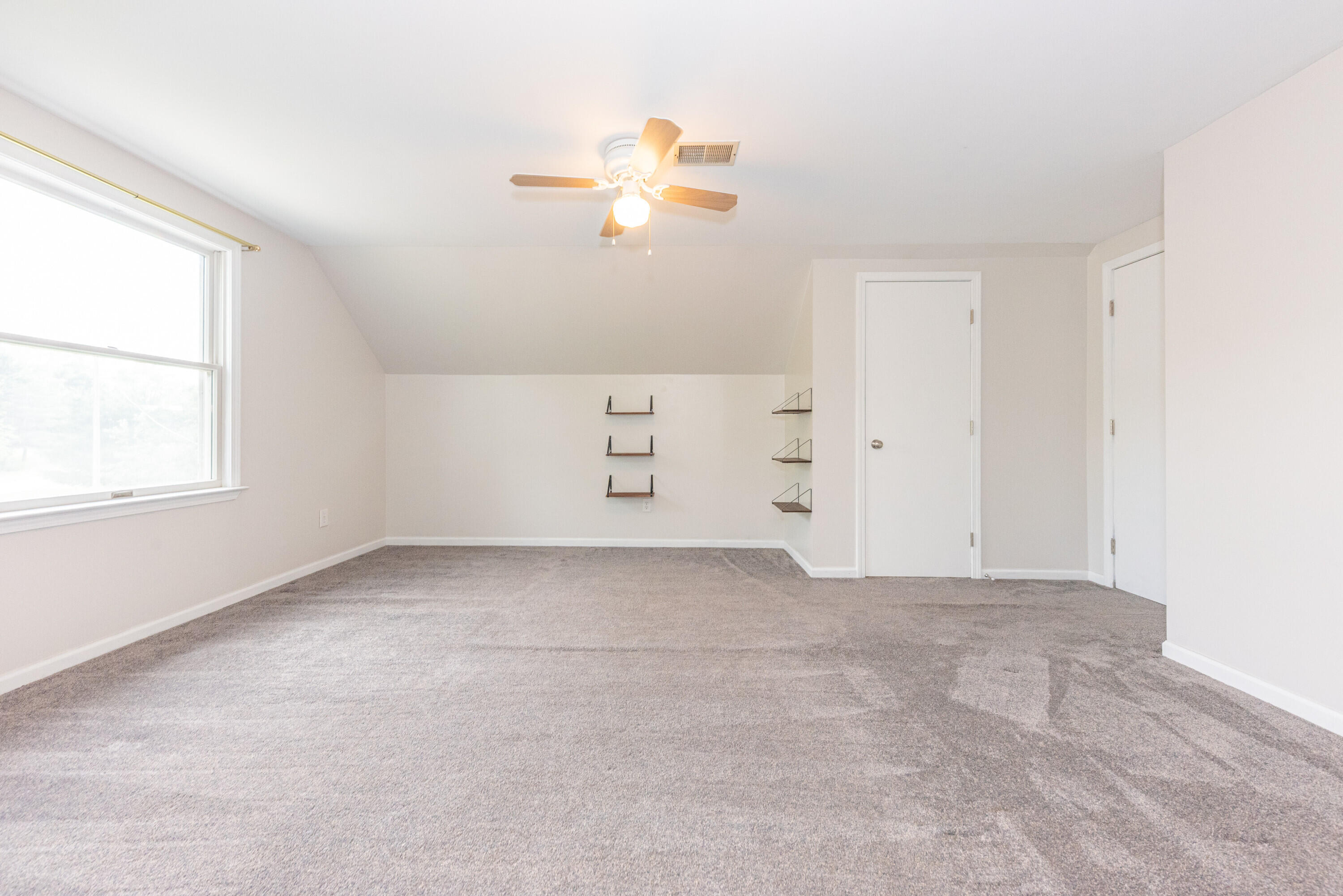 4625 Loveland Road Chelsea, MI 48118 - Photo 29 of 51 042_54