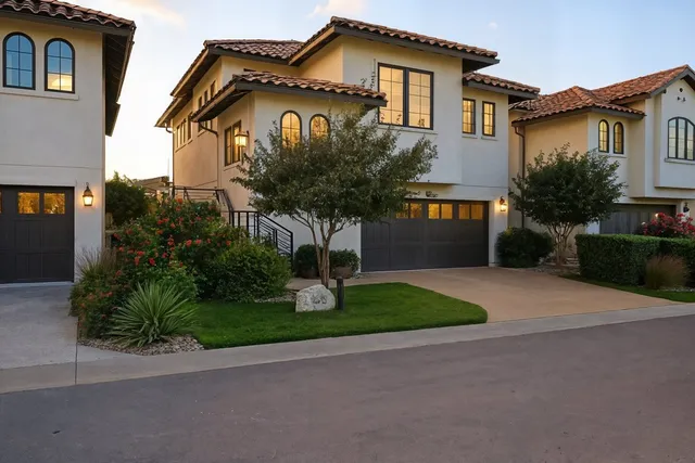 $715,000 | 205 Honey Creek Court, Lakeway, TX 78738