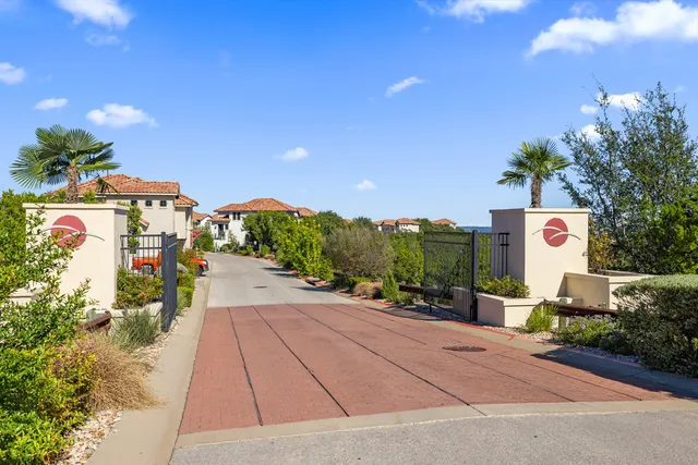 $715,000 | 205 Honey Creek Court, Lakeway, TX 78738