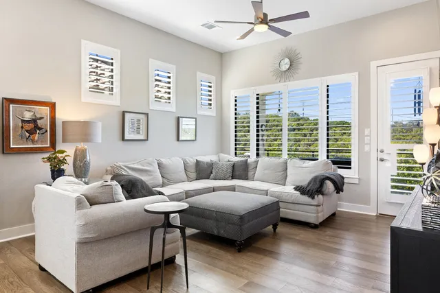 $715,000 | 205 Honey Creek Court, Lakeway, TX 78738