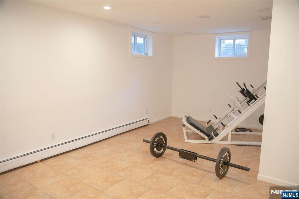 22 Warren Road Fair Lawn, NJ 07410 - Photo 33 of 45