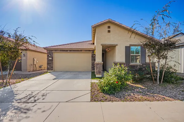 $2,800 | 665 East Rojo Way, Gilbert, AZ 85297