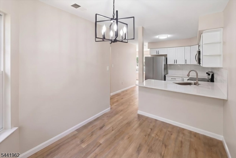 286 Nebula Road Piscataway, NJ 08854 - Photo 11 of 38