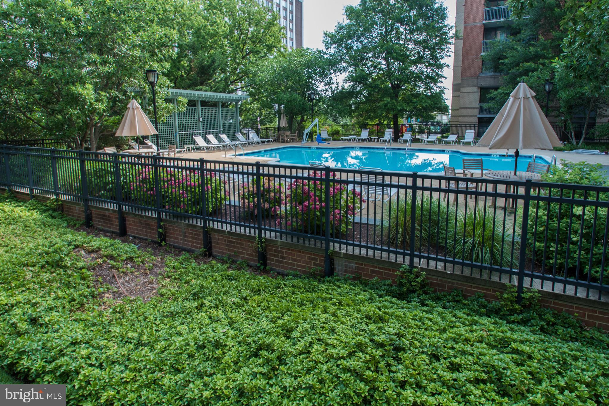 11700 Old Georgetown Road, Unit 807 North Bethesda, MD 20852 - Photo 33 of 37