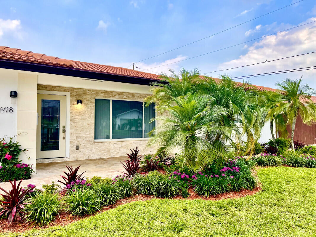 698 Northwest 15th Court Boca Raton, FL 33486 - Photo 40 of 40 41