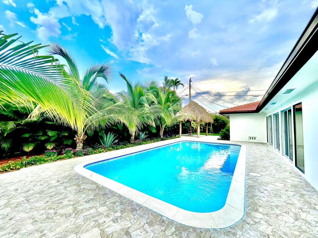 698 Northwest 15th Court Boca Raton, FL 33486 - Photo 4 of 40 4