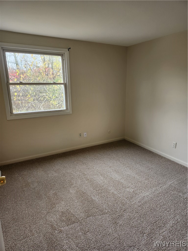 95 Pheasant Run Road Amherst, NY 14228 - Photo 19 of 22 3rd bedroom also is nicely sized with a large clos