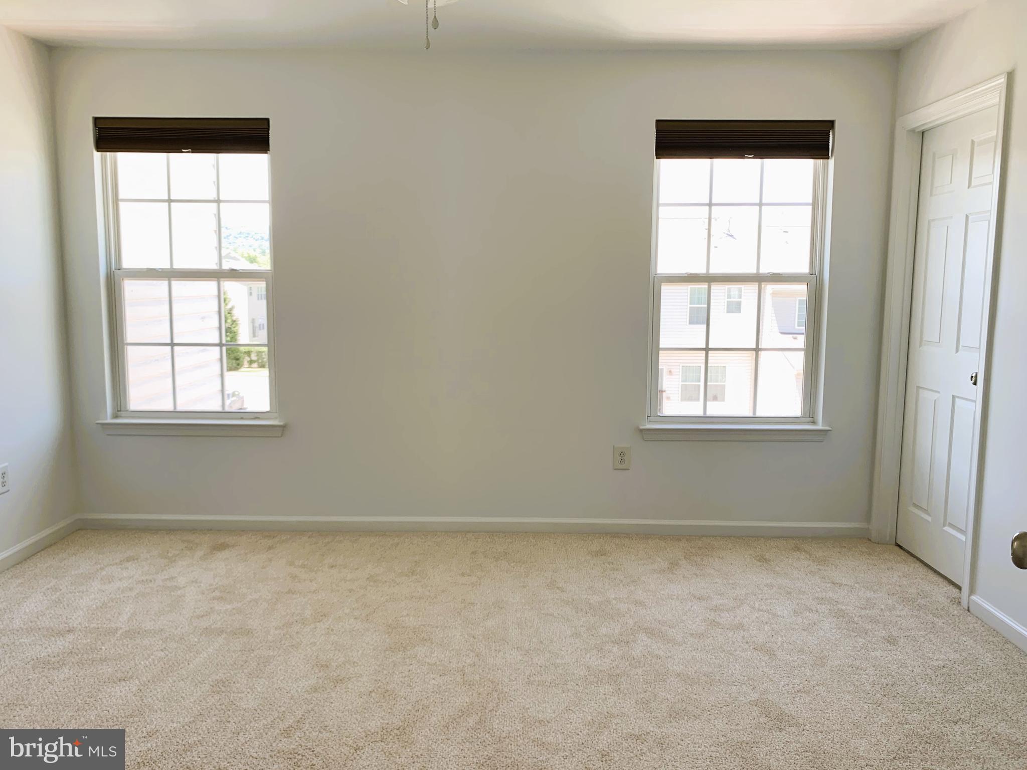 2052 Spring Run Circle Frederick, MD 21702 - Photo 20 of 31 Primary Bedroom