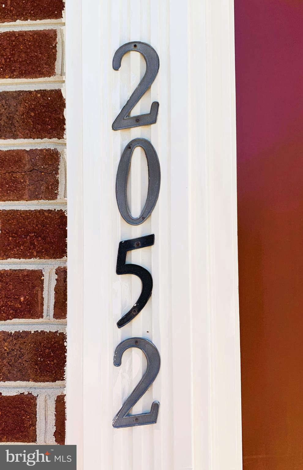 2052 Spring Run Circle Frederick, MD 21702 - Photo 3 of 31