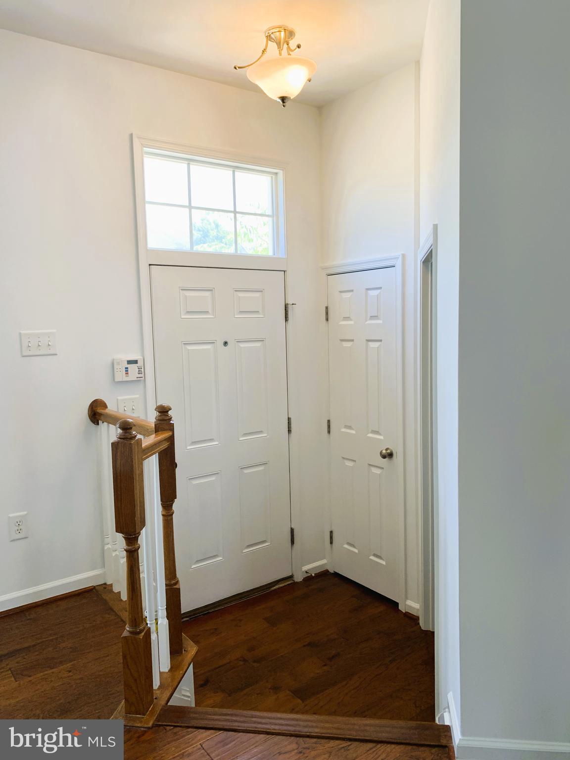 2052 Spring Run Circle Frederick, MD 21702 - Photo 6 of 31 Foyer