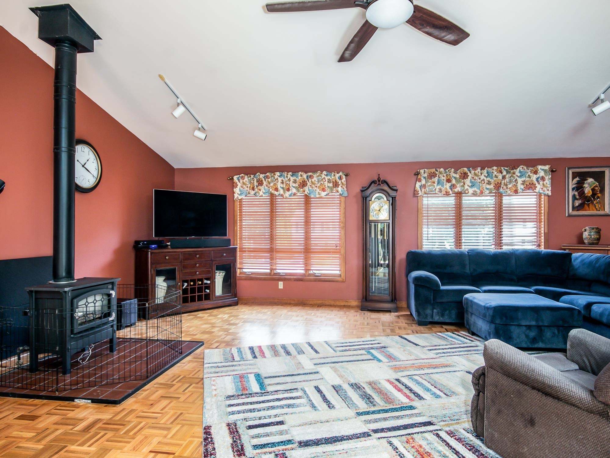 12 Pollard Road Nashua, NH 03062 - Photo 9 of 22