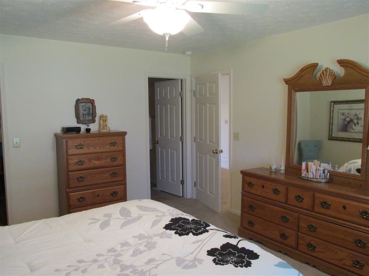 714 Silverwood Road Muncie, IN 47304 - Photo 9 of 23