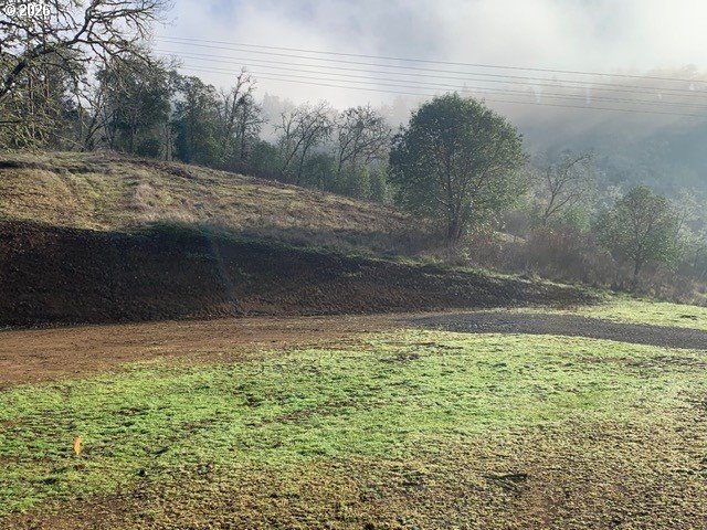 2 Northeast Pearce Road, Unit 2 Roseburg, OR 97470 - Photo 11 of 22