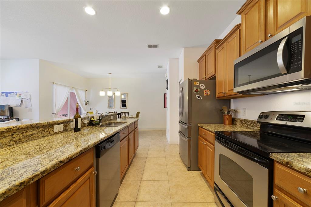 8972 Cat Palm Road Kissimmee, FL 34747 - Photo 9 of 31 Gallery Image 9