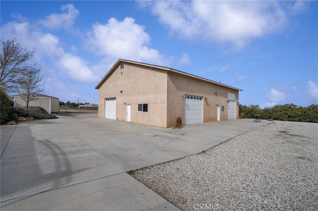 7172 Jargon Road Hesperia, CA 92344 - Photo 46 of 75