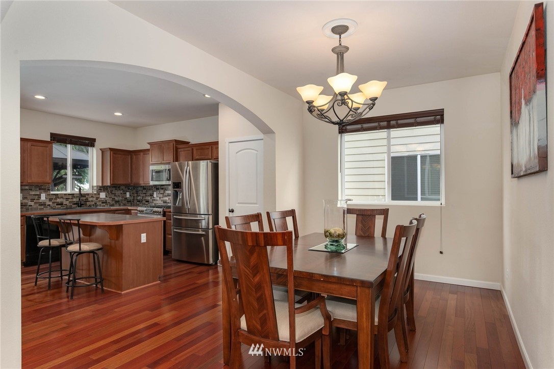 4915 Northeast 5th Street Renton, WA 98059 - Photo 9 of 22 Gallery Image 9