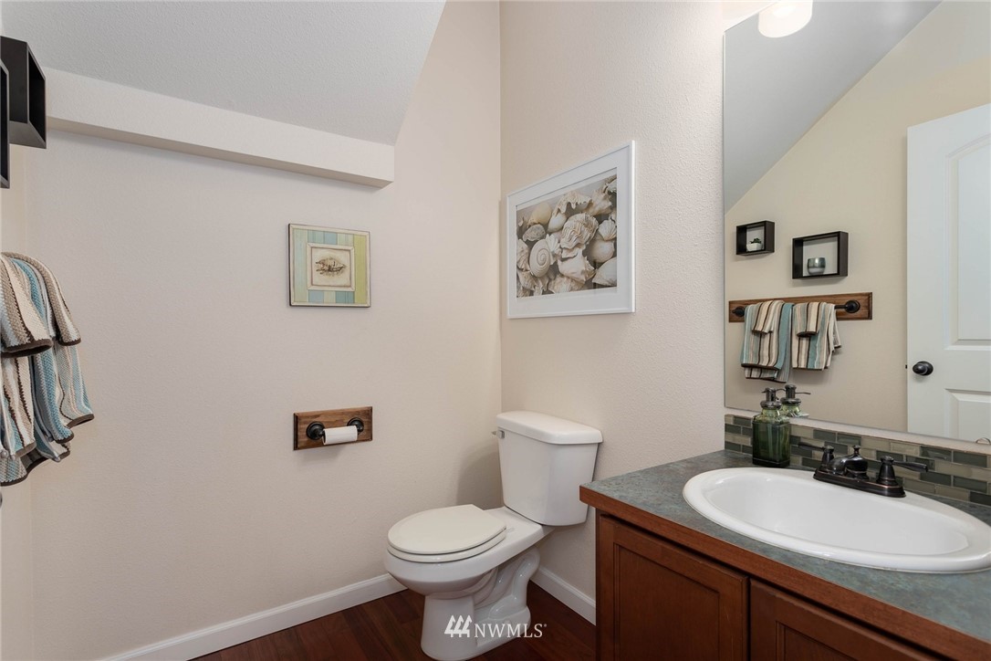 4915 Northeast 5th Street Renton, WA 98059 - Photo 10 of 22 Gallery Image 10