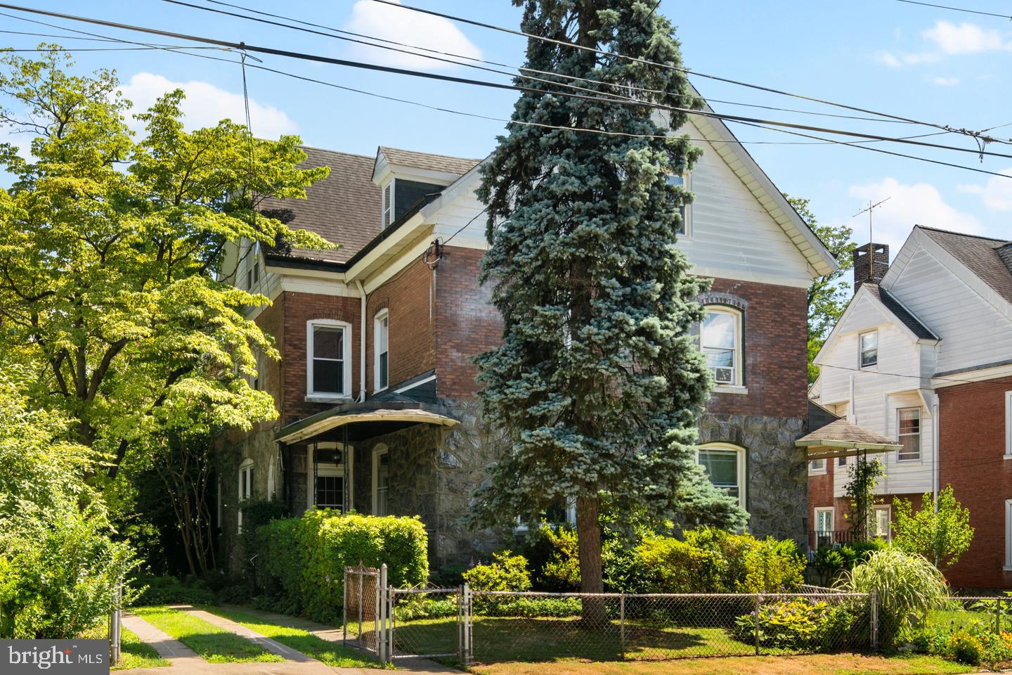 126 Rochelle Avenue Philadelphia, PA 19128 - Photo 2 of 34 Gallery Image 2