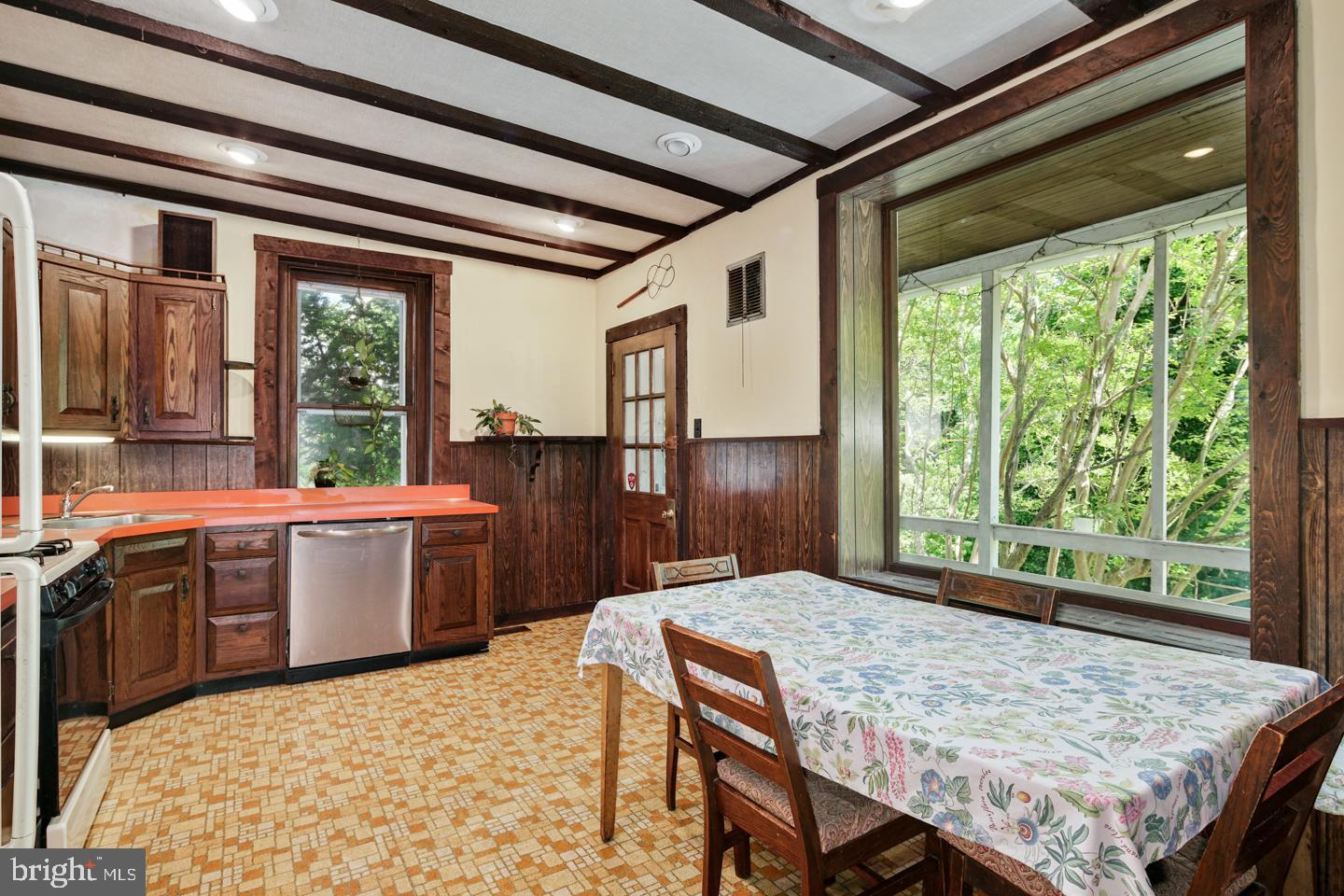 126 Rochelle Avenue Philadelphia, PA 19128 - Photo 12 of 34 Kitchen with picture window