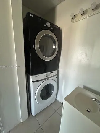 $2,300 | 1725 West 60th Street, Unit F316, Hialeah, FL 33012