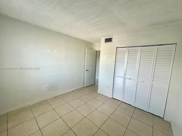 $2,300 | 1725 West 60th Street, Unit F316, Hialeah, FL 33012