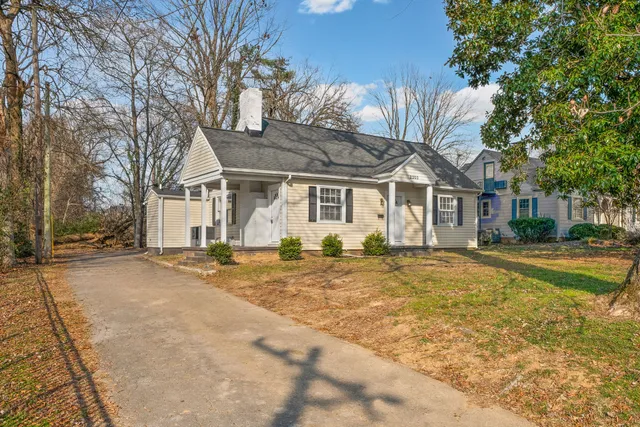 $1,295 | 2203 South Main Street, Hopkinsville, KY 42240