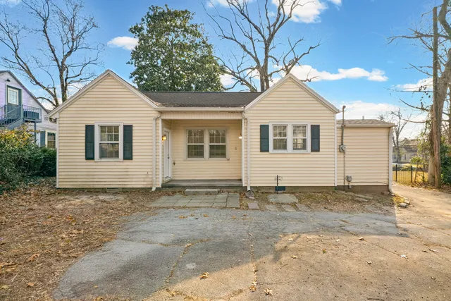 $1,295 | 2203 South Main Street, Hopkinsville, KY 42240