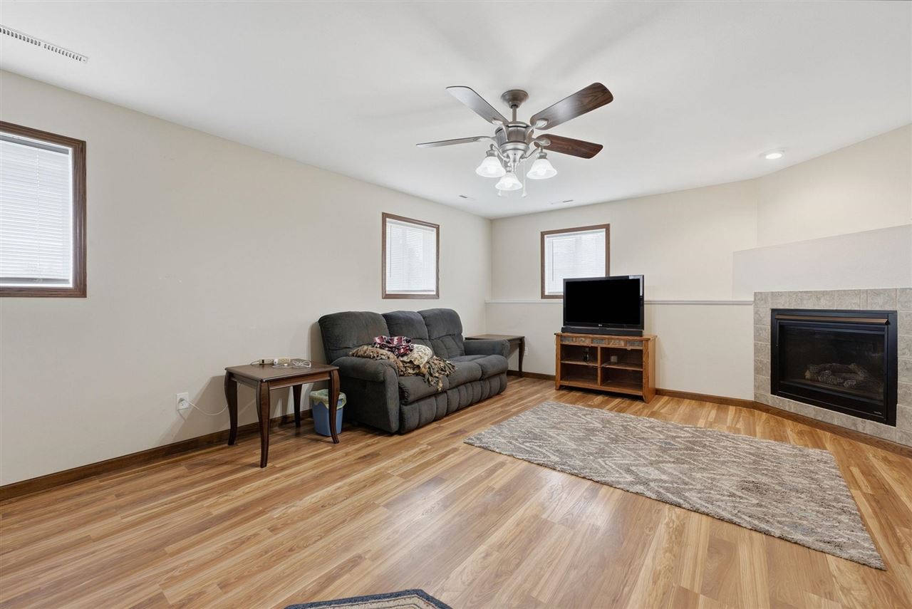 3118 116th Circle Riverside, IA 52327 - Photo 16 of 37 Gallery Image 16
