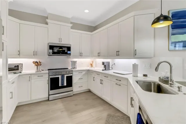 $10,000 | 6283 Arriba Avenue, Naples, FL 34113