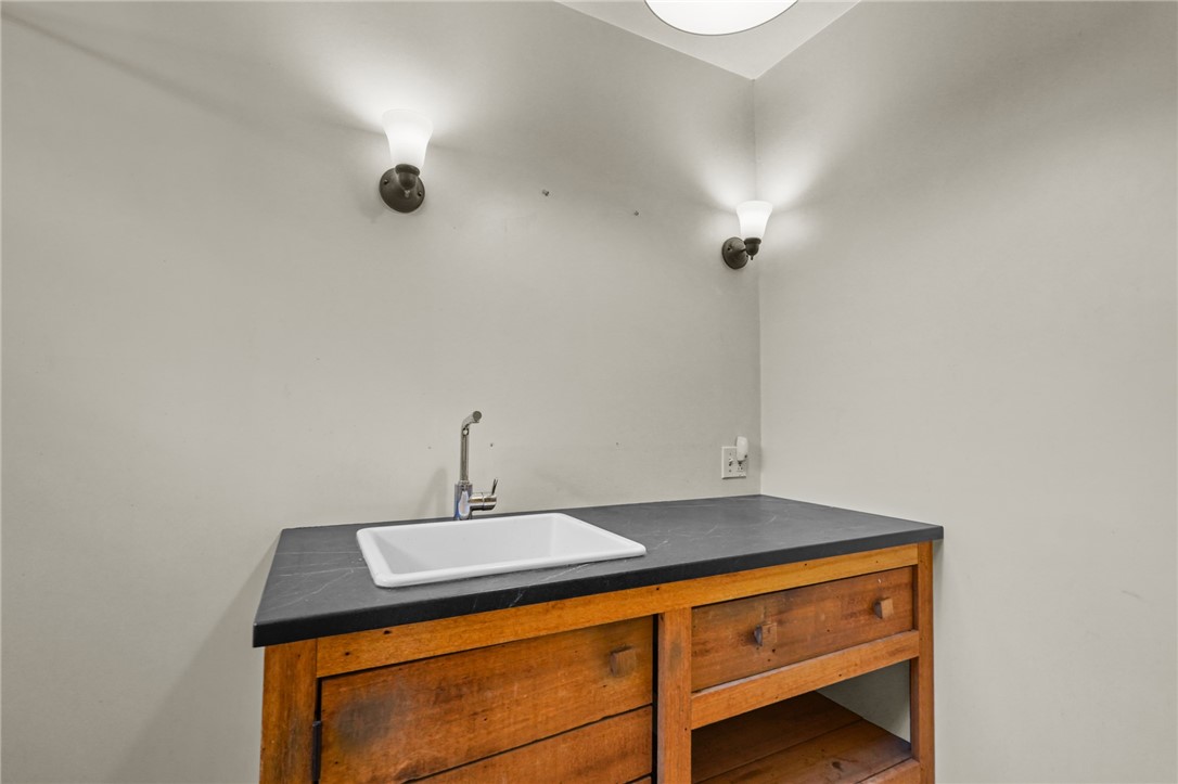 1667 East Main Road Portsmouth, RI 02871 - Photo 19 of 50 Gallery Image 19