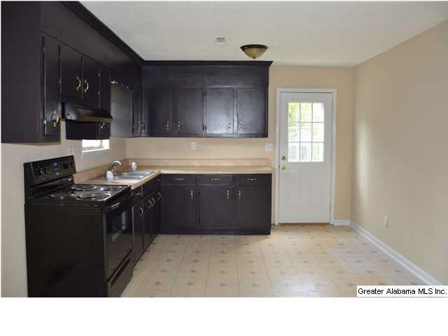 784 Main Street Jemison, AL 35085 - Photo 8 of 30