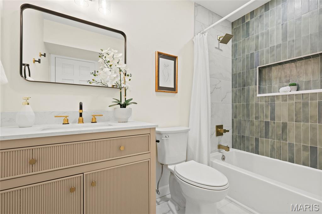 11967 Randy Drive Creve Coeur, MO 63141 - Photo 34 of 81 Gallery Image 34