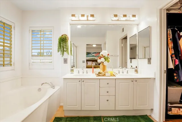 $1,094,000 | 3031 West Canyon Avenue, San Diego, CA 92123