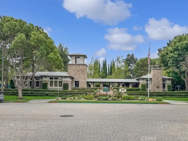 $1,094,000 | 3031 West Canyon Avenue, San Diego, CA 92123