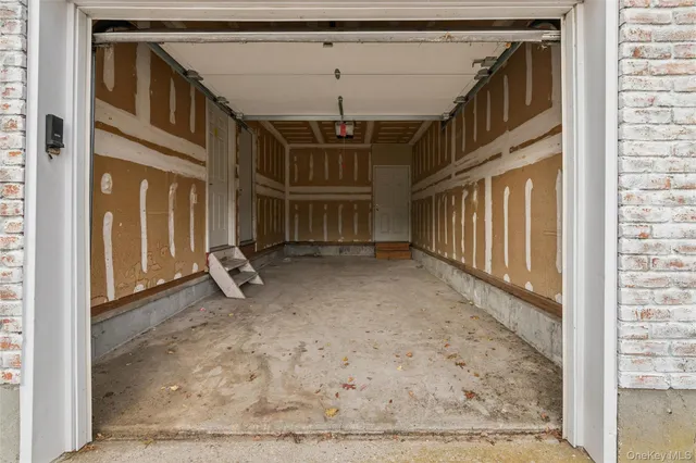 $699,990 | 129 East Woodside Avenue, Patchogue, NY 11772