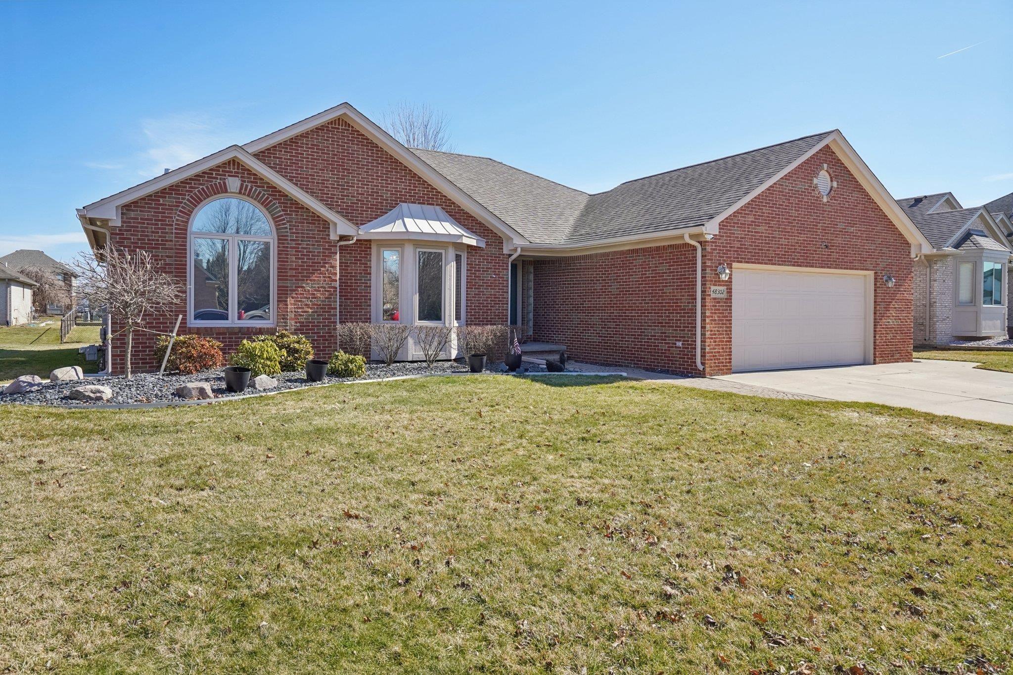 48302 Adams Drive Macomb, MI 48044 - Photo 2 of 47 Gallery Image 2