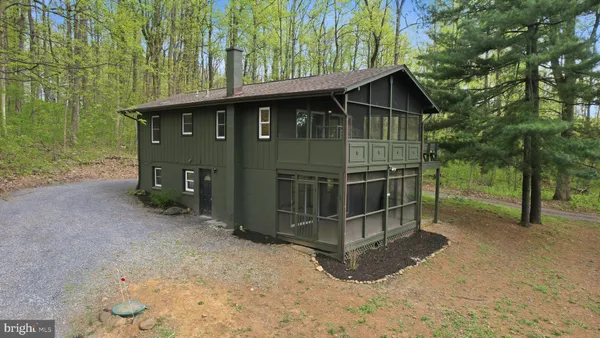 $315,000 | 52 Hickory Nut Road, Linden, VA 22642