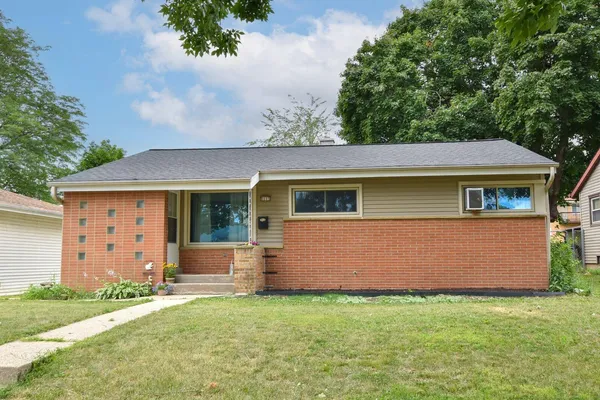 $199,000 | 8605 West Lawrence Avenue, Milwaukee, WI 53225