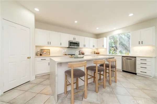 $7,000 | 3 Birchwood, Irvine, CA 92618