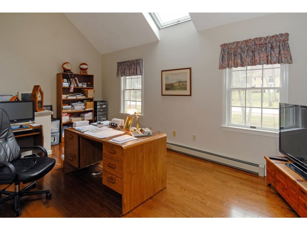 24 Gifford Farm Road Stratham, NH 03885 - Photo 26 of 31