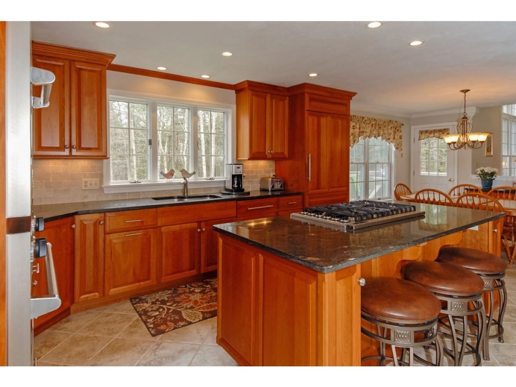 24 Gifford Farm Road Stratham, NH 03885 - Photo 5 of 31